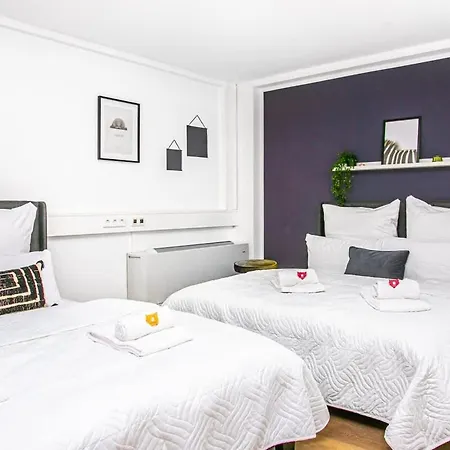 Vakantiehuis Casino Whirlpool-sauna-kino-indoor Basketball Höhr-Grenzhausen