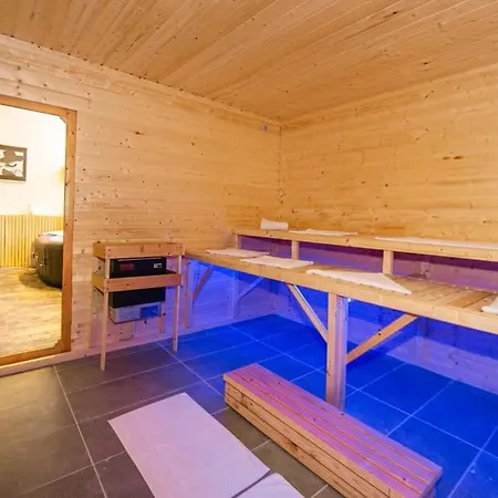 Vakantiehuis Casino Whirlpool-sauna-kino-indoor Basketball