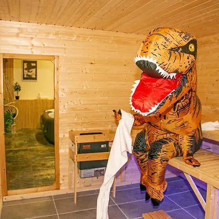 Сasa de vacaciones Casino Whirlpool-sauna-kino-indoor Basketball