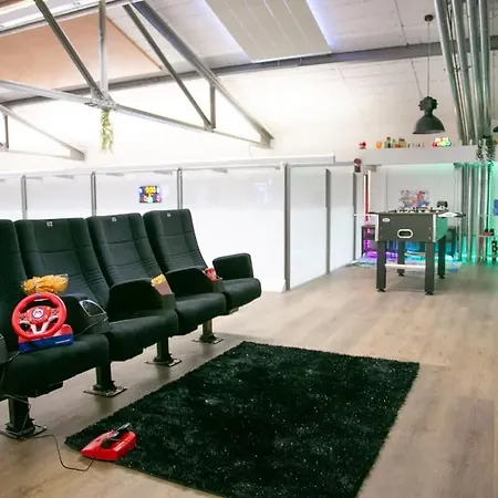 Casino Whirlpool-sauna-kino-indoor Basketball * Höhr-Grenzhausen