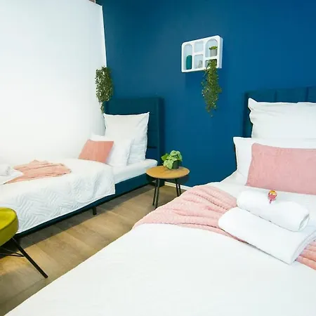 Hébergement de vacances Casino Whirlpool-sauna-kino-indoor Basketball *