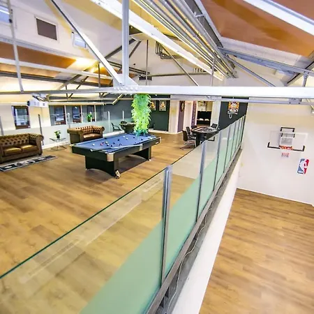 Hébergement de vacances Casino Whirlpool-sauna-kino-indoor Basketball Höhr-Grenzhausen
